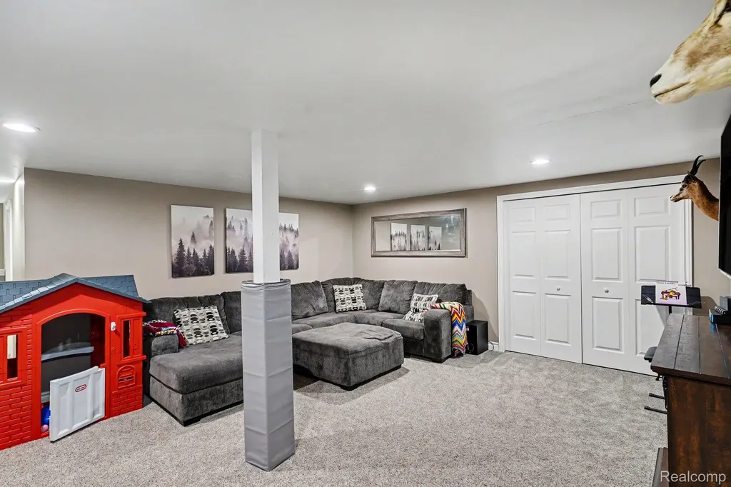 9875 Buckhorn Lake Road Rose Township MI 48442