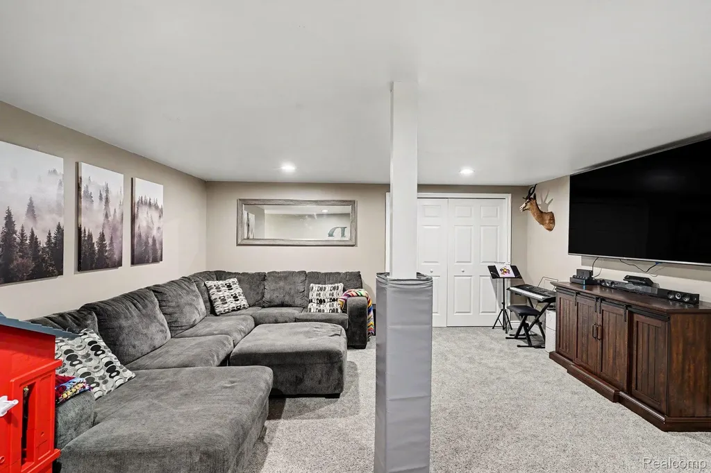 9875 Buckhorn Lake Road Rose Township MI 48442