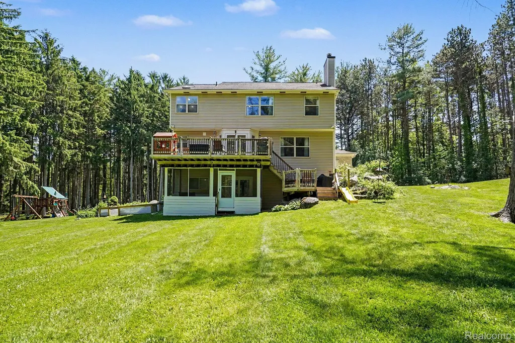 9875 Buckhorn Lake Road Rose Township MI 48442