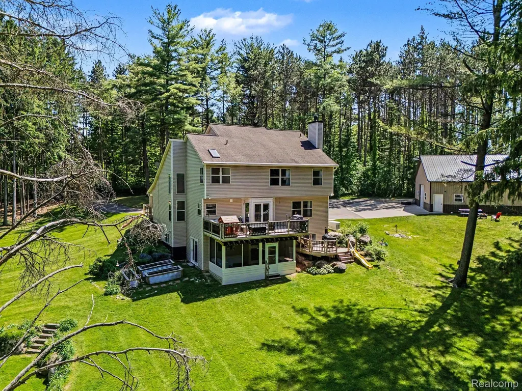 9875 Buckhorn Lake Road Rose Township MI 48442