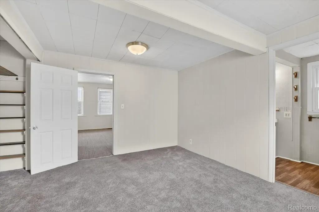 503 E 2nd Street Monroe City MI 48161