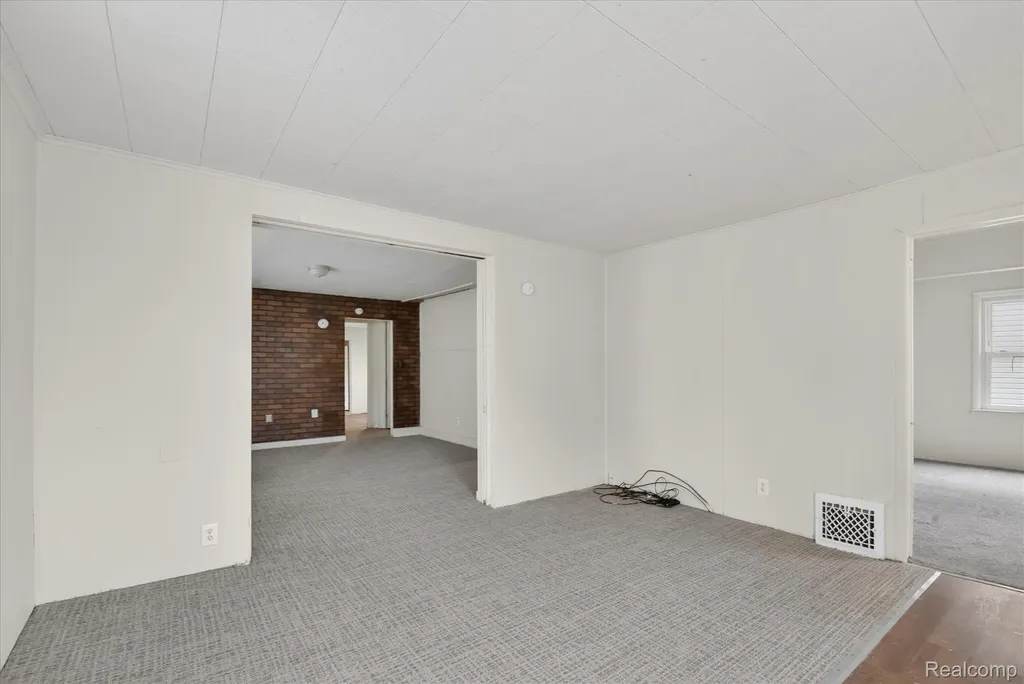 503 E 2nd Street Monroe City MI 48161