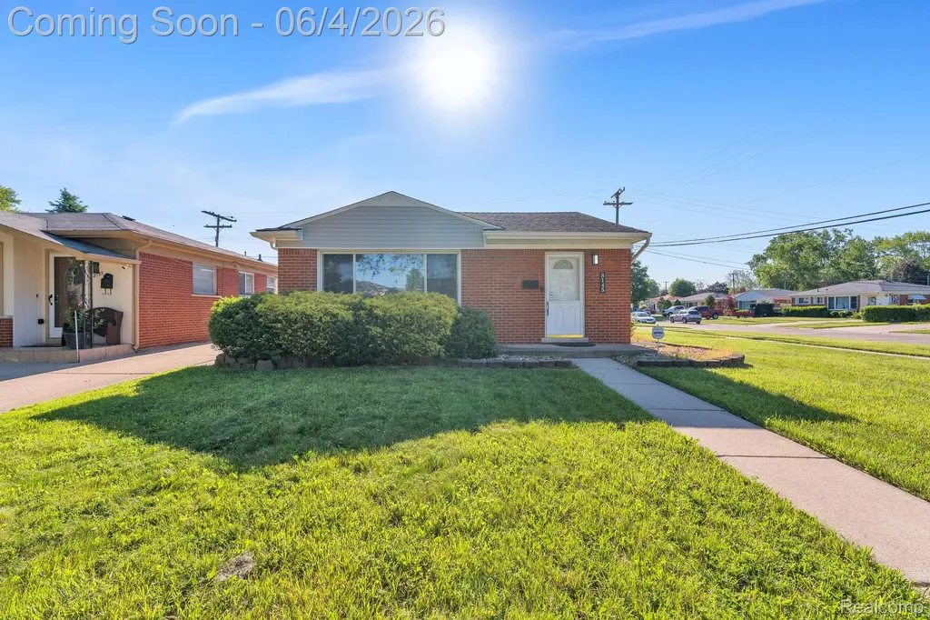 8145 Bailey Street Taylor City MI 48180