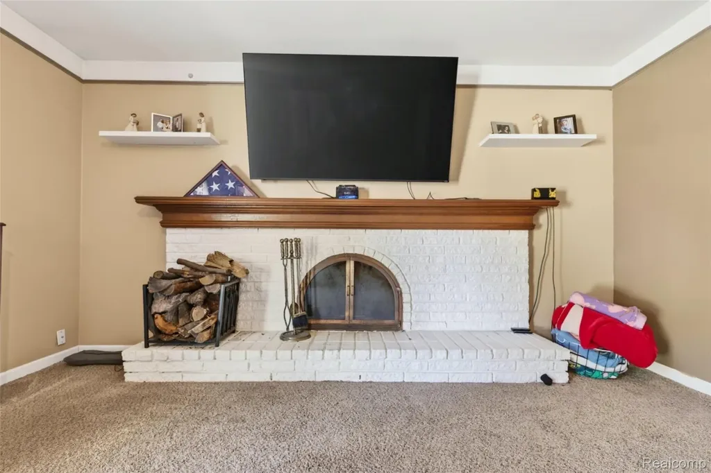 15930 Cumberland Street Riverview City MI 48193
