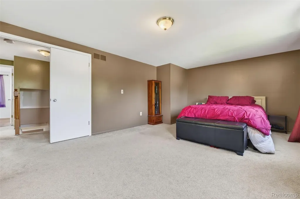 15930 Cumberland Street Riverview City MI 48193