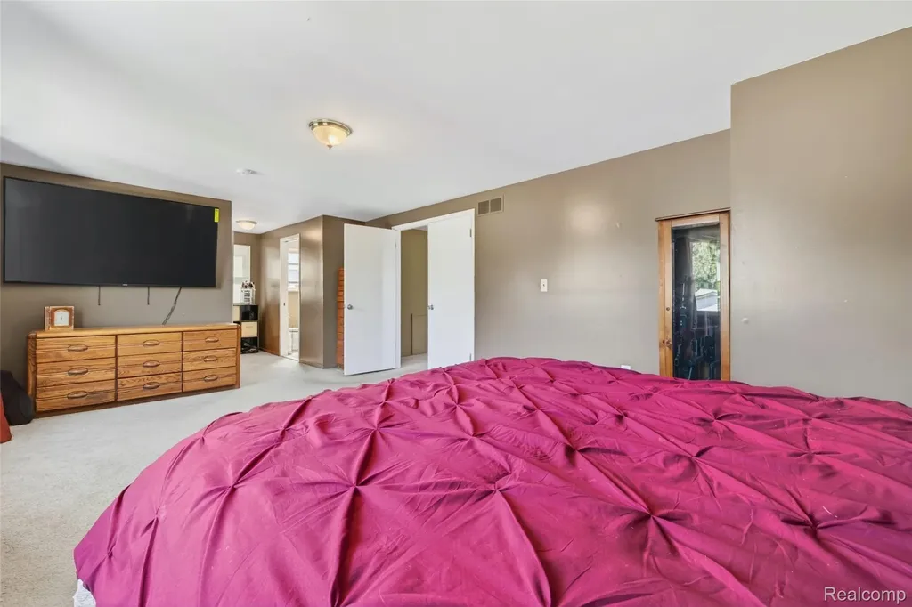 15930 Cumberland Street Riverview City MI 48193