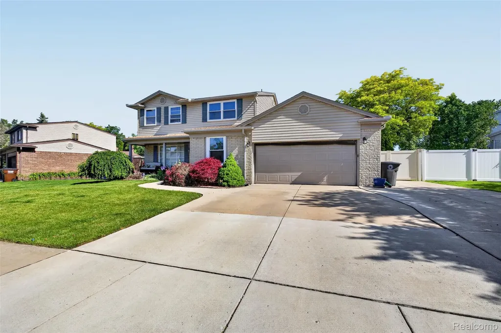 15930 Cumberland Street Riverview City MI 48193