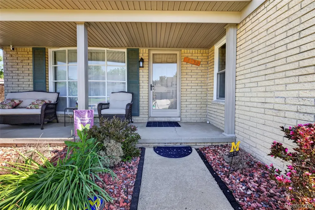 15930 Cumberland Street Riverview City MI 48193