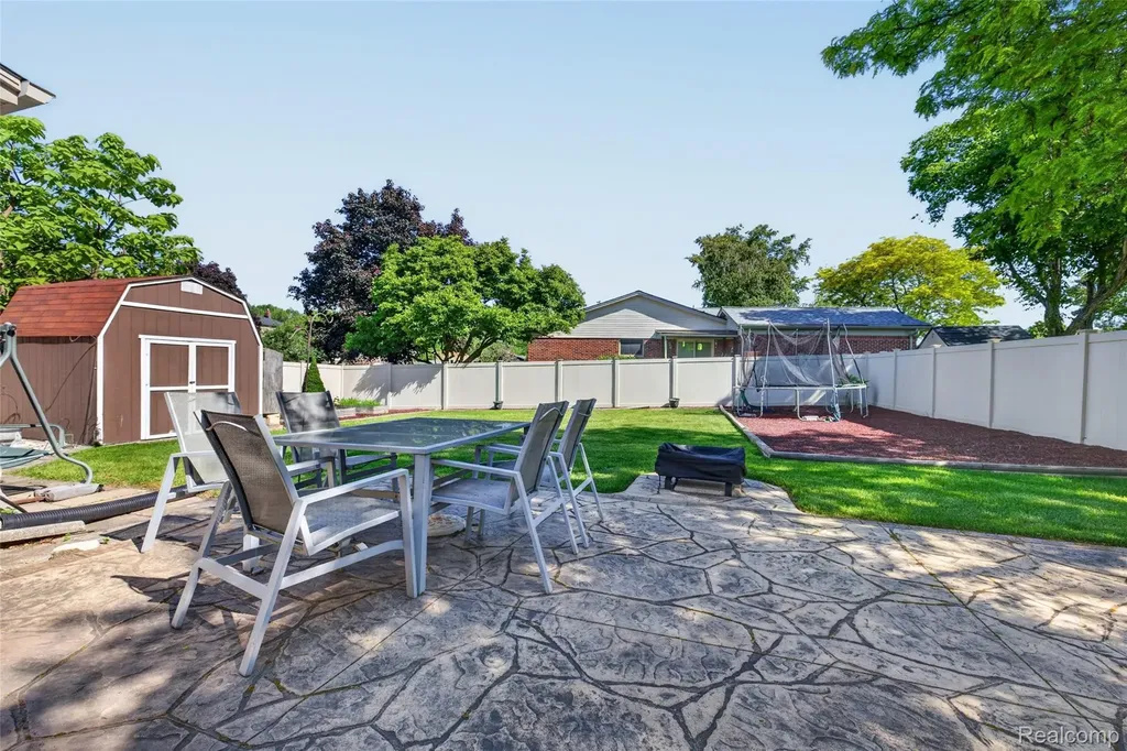 15930 Cumberland Street Riverview City MI 48193