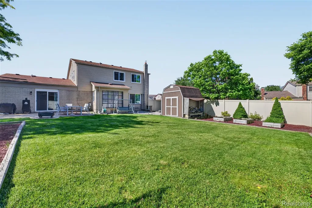 15930 Cumberland Street Riverview City MI 48193