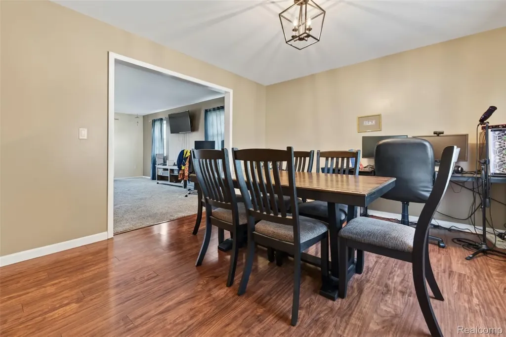 15930 Cumberland Street Riverview City MI 48193