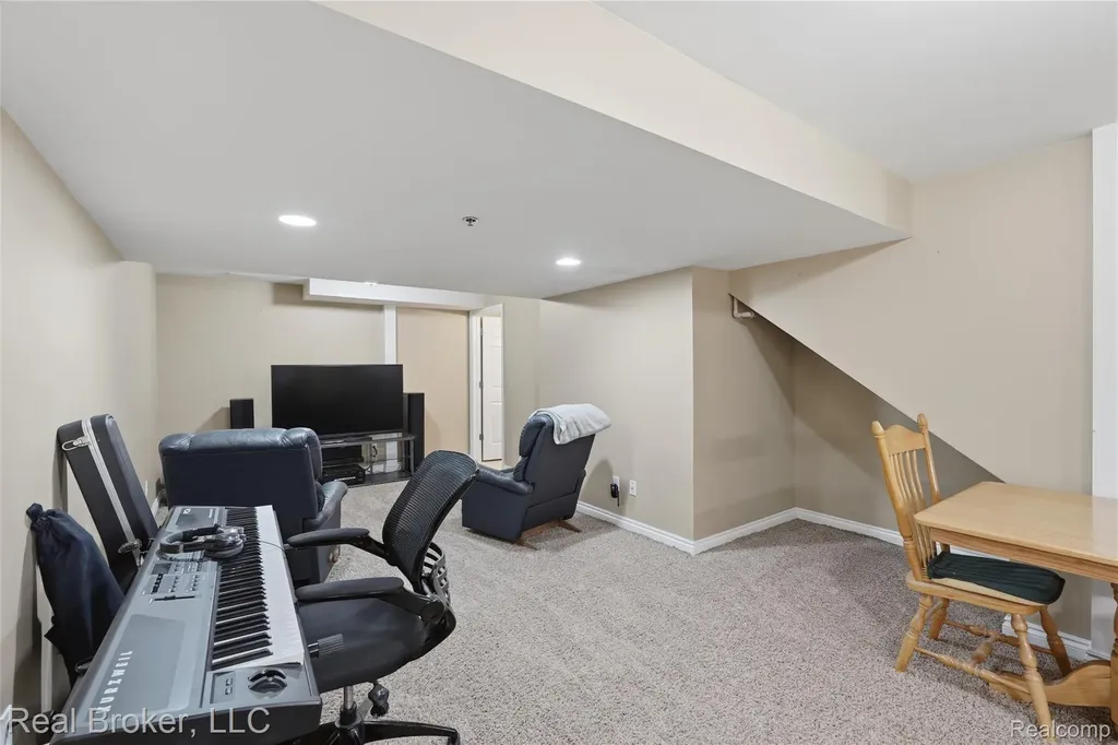1270 Old Colony Lane Canton Charter Township MI 48187