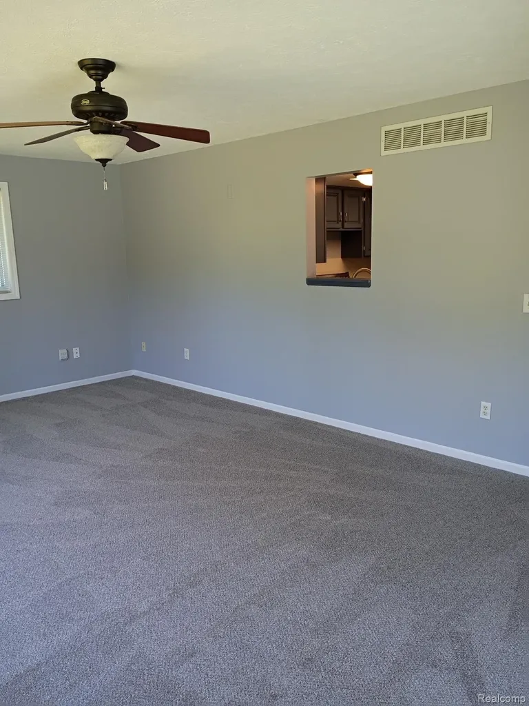9766 Amanda Drive Handy Township MI 48836