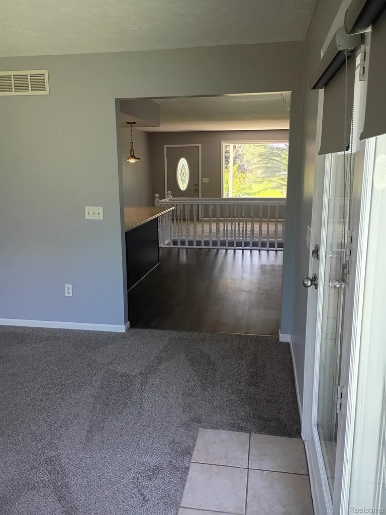 9766 Amanda Drive Handy Township MI 48836