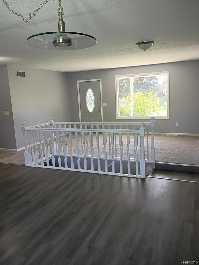 9766 Amanda Drive Handy Township MI 48836
