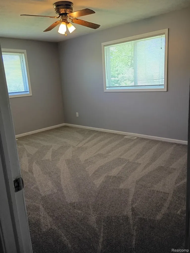 9766 Amanda Drive Handy Township MI 48836