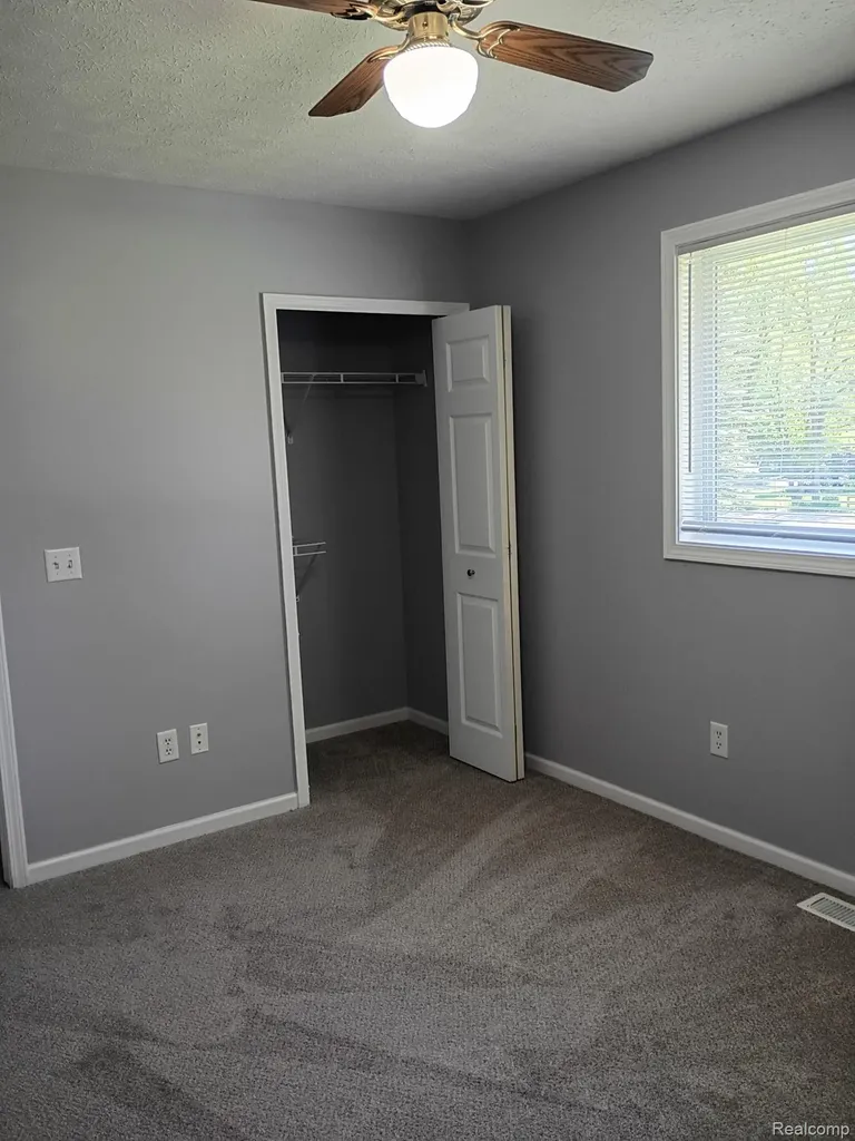 9766 Amanda Drive Handy Township MI 48836