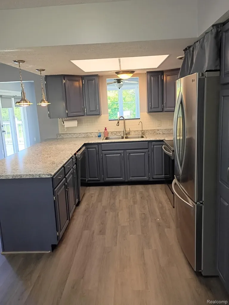 9766 Amanda Drive Handy Township MI 48836