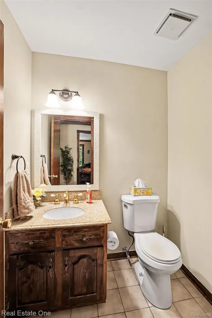 8019 Deerwood Road Independence Charter Township MI 48348