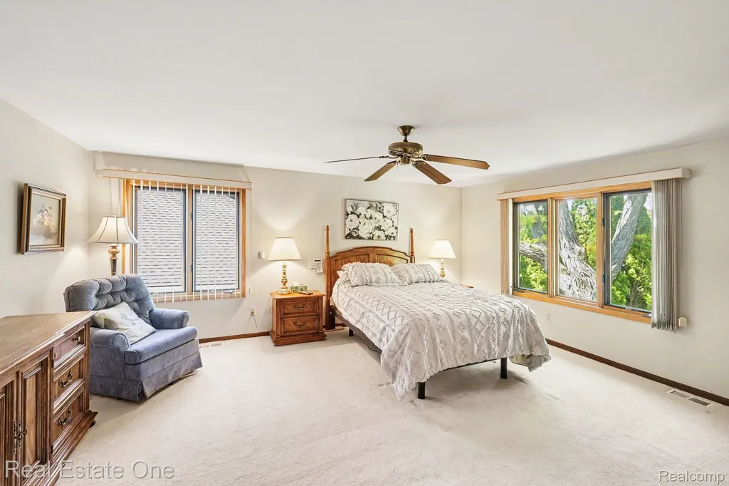 8019 Deerwood Road Independence Charter Township MI 48348