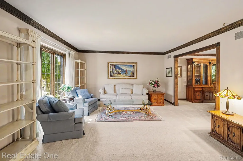 8019 Deerwood Road Independence Charter Township MI 48348