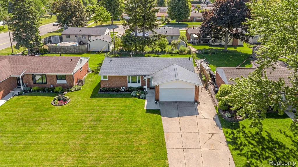 38774 Covington Drive Sterling Heights City MI 48312