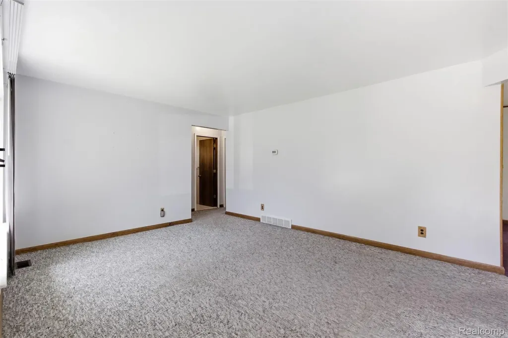 38774 Covington Drive Sterling Heights City MI 48312