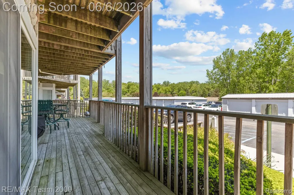 37522 Jefferson Avenue Harrison Charter Township MI 48045