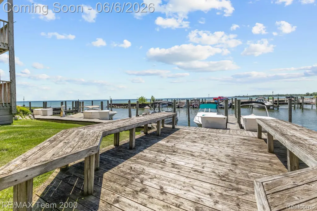 37522 Jefferson Avenue Harrison Charter Township MI 48045