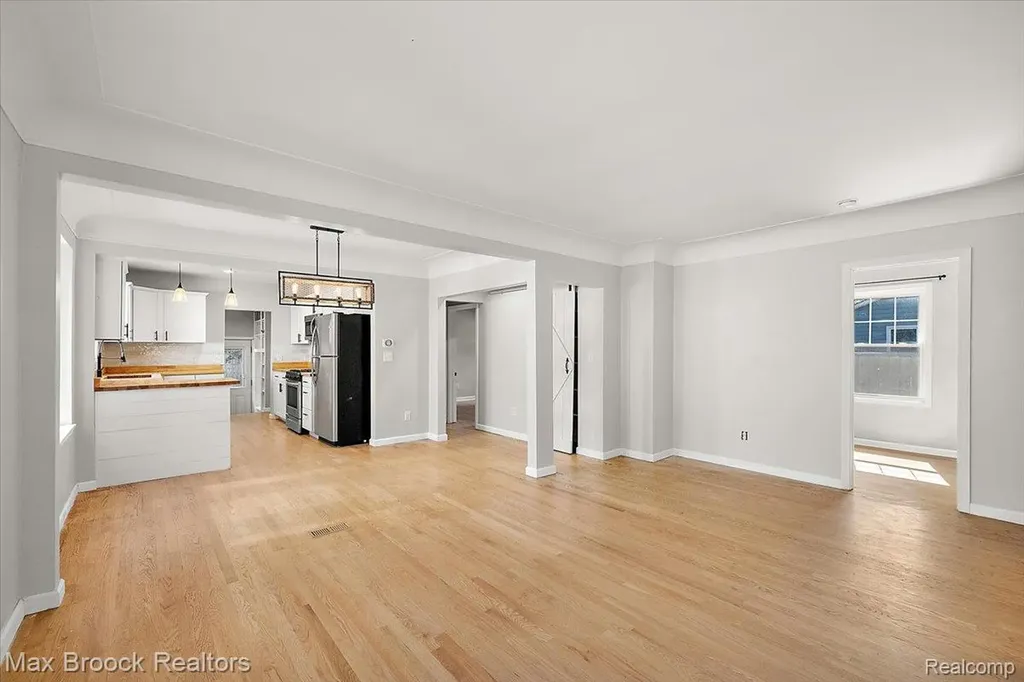 6431 Prairie Lawn Waterford Charter Township MI 48329