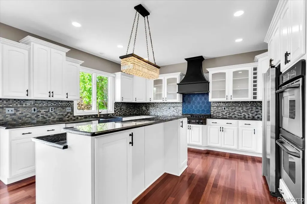 2424 Pebble Beach Drive Oakland Charter Township MI 48363