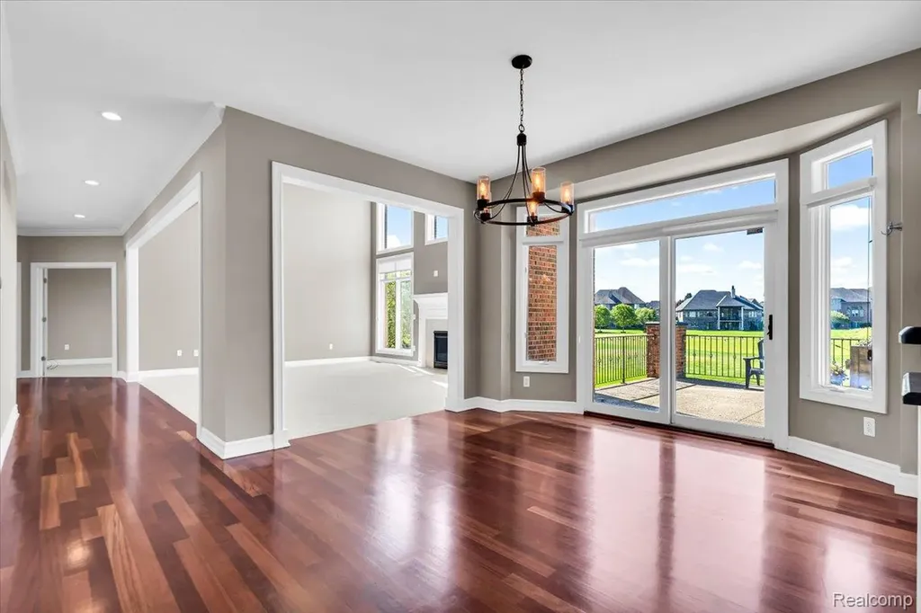 2424 Pebble Beach Drive Oakland Charter Township MI 48363