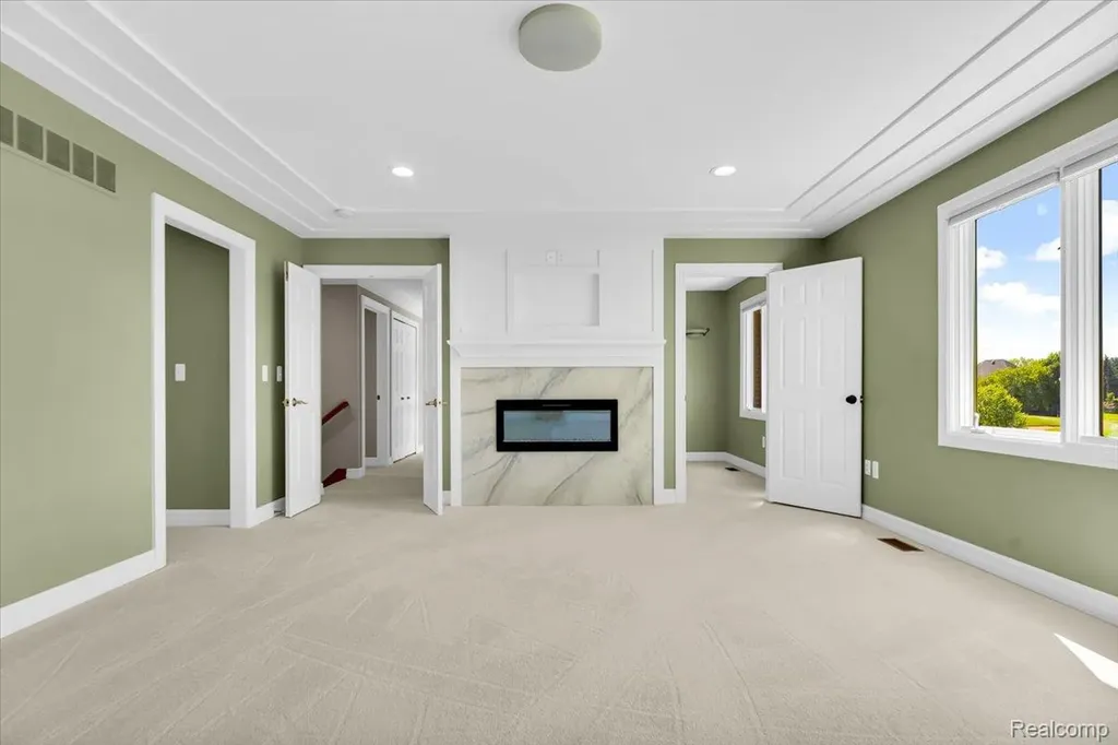 2424 Pebble Beach Drive Oakland Charter Township MI 48363