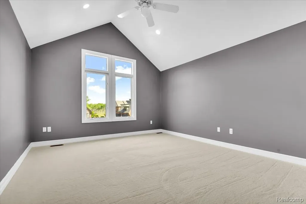 2424 Pebble Beach Drive Oakland Charter Township MI 48363