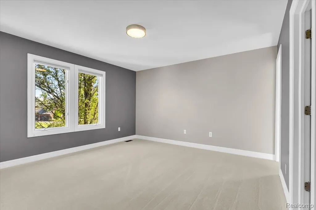 2424 Pebble Beach Drive Oakland Charter Township MI 48363