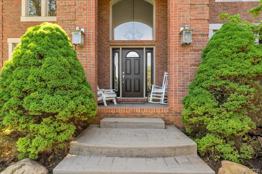 2424 Pebble Beach Drive Oakland Charter Township MI 48363