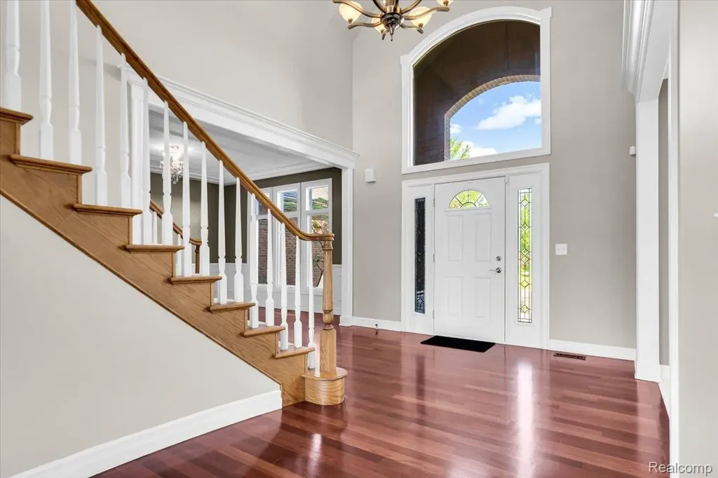 2424 Pebble Beach Drive Oakland Charter Township MI 48363