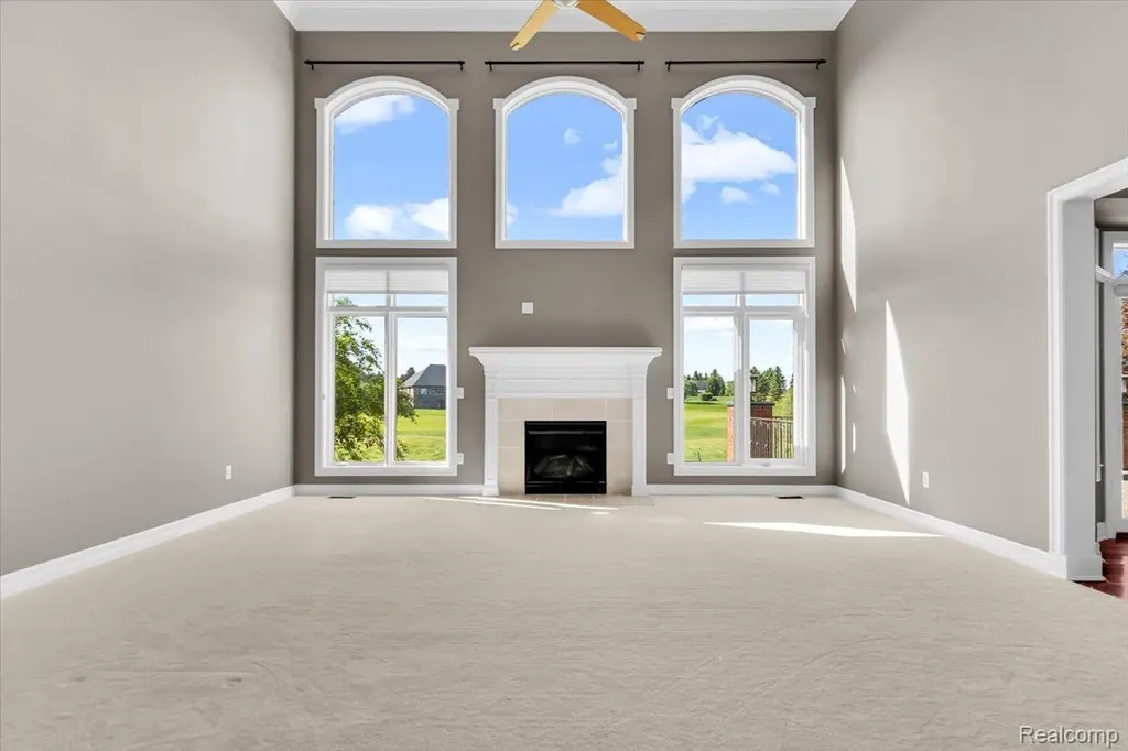 2424 Pebble Beach Drive Oakland Charter Township MI 48363