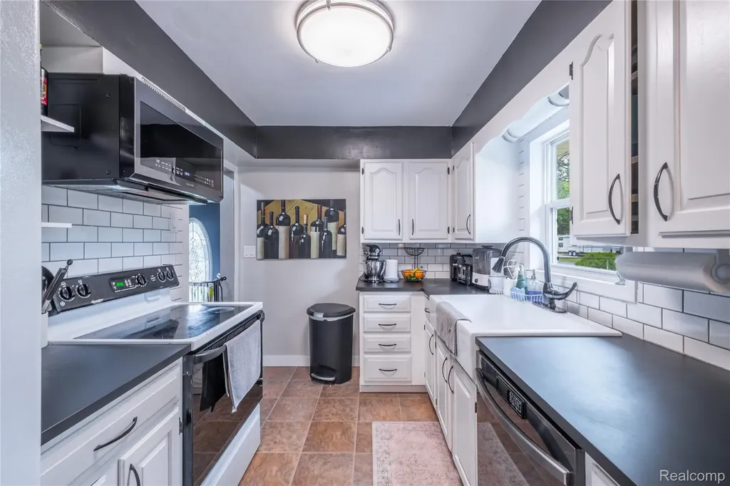 7800 Maple Street Birch Run Village MI 48415