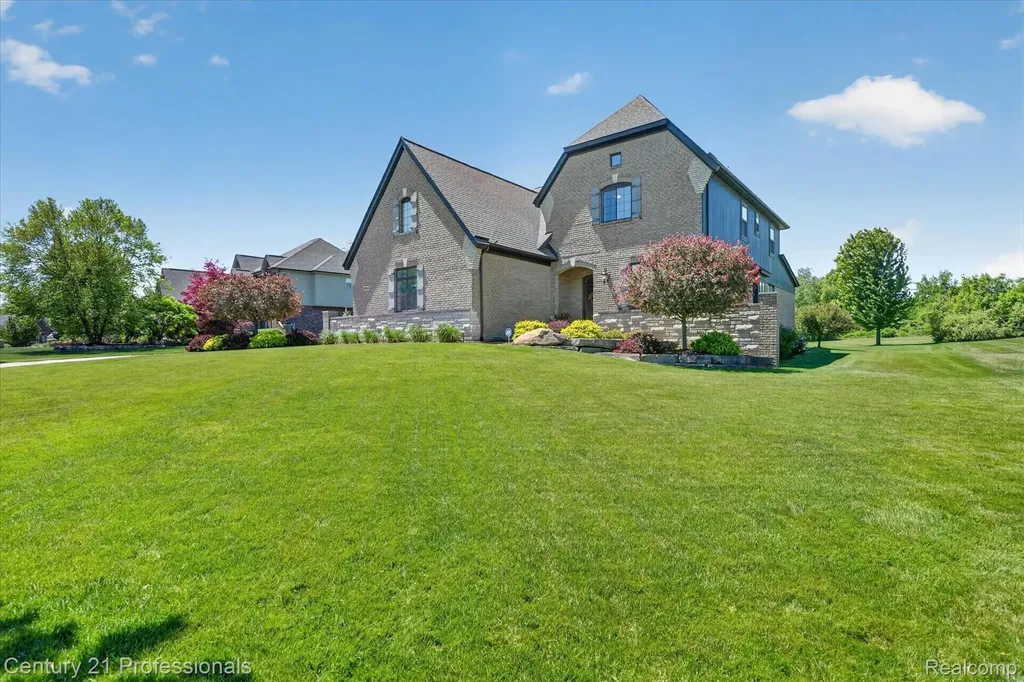 2212 Heidi Drive Addison Township MI 48370