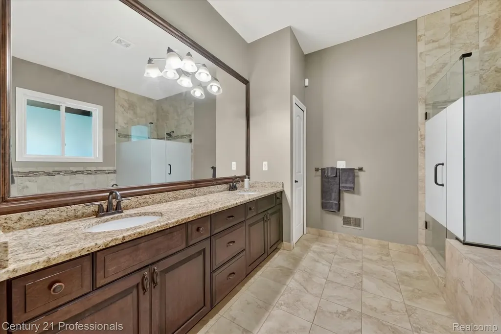 2212 Heidi Drive Addison Township MI 48370