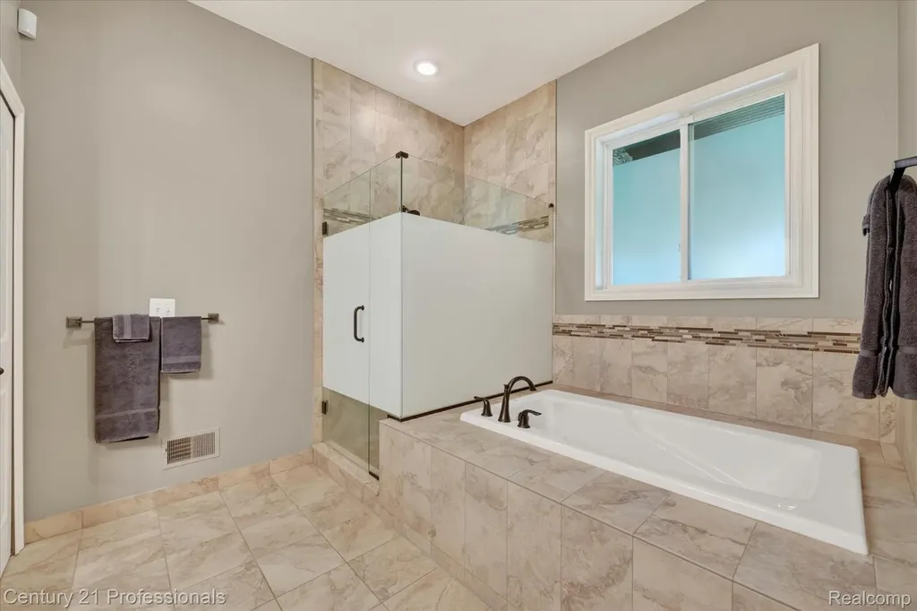 2212 Heidi Drive Addison Township MI 48370