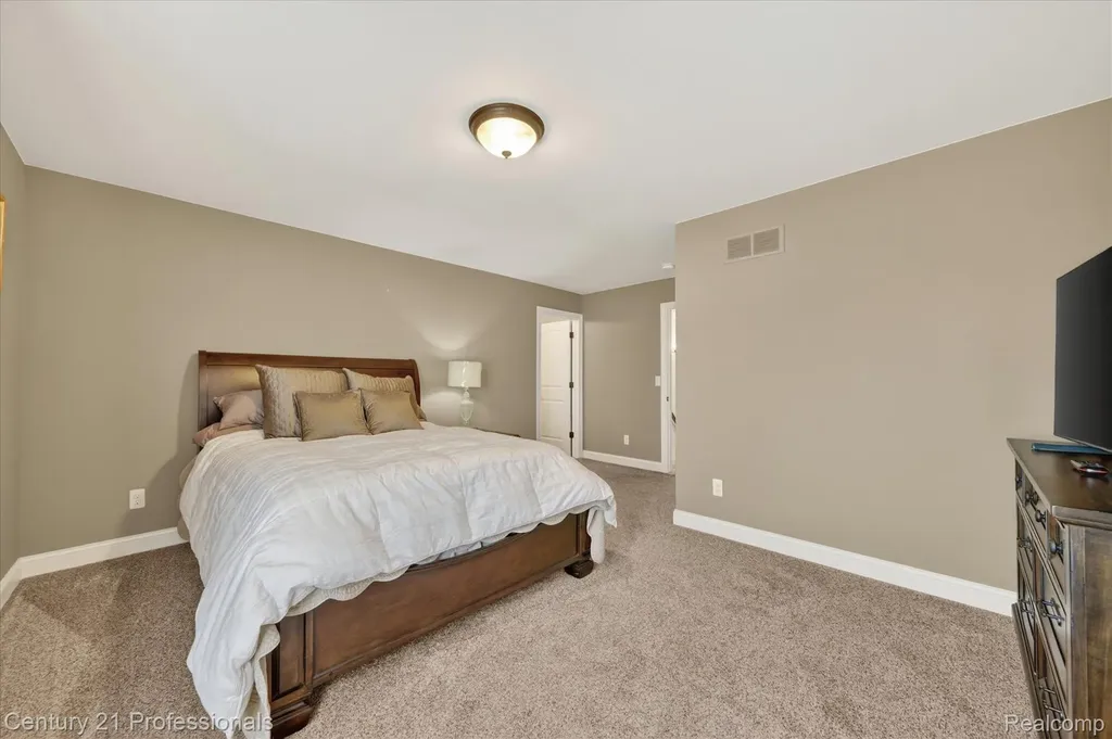 2212 Heidi Drive Addison Township MI 48370