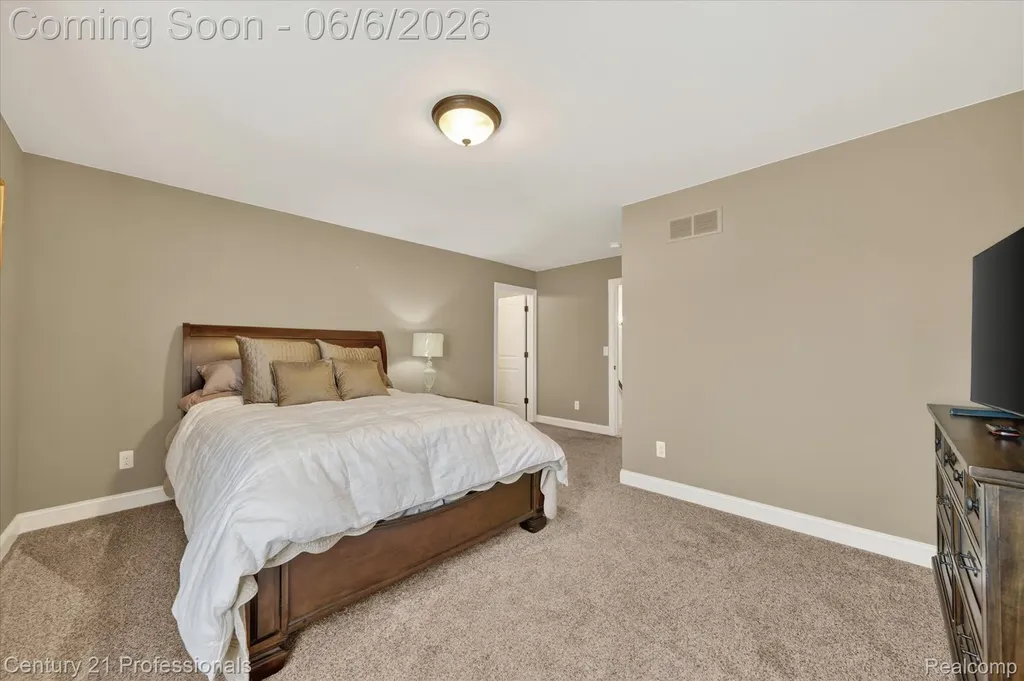2212 Heidi Drive Addison Township MI 48370