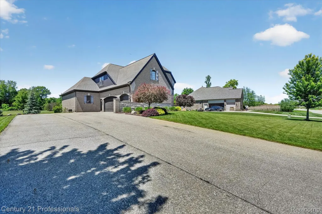 2212 Heidi Drive Addison Township MI 48370