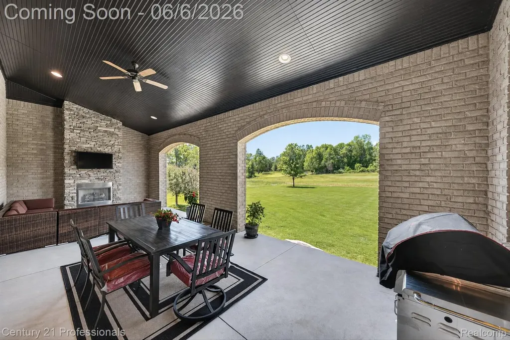 2212 Heidi Drive Addison Township MI 48370
