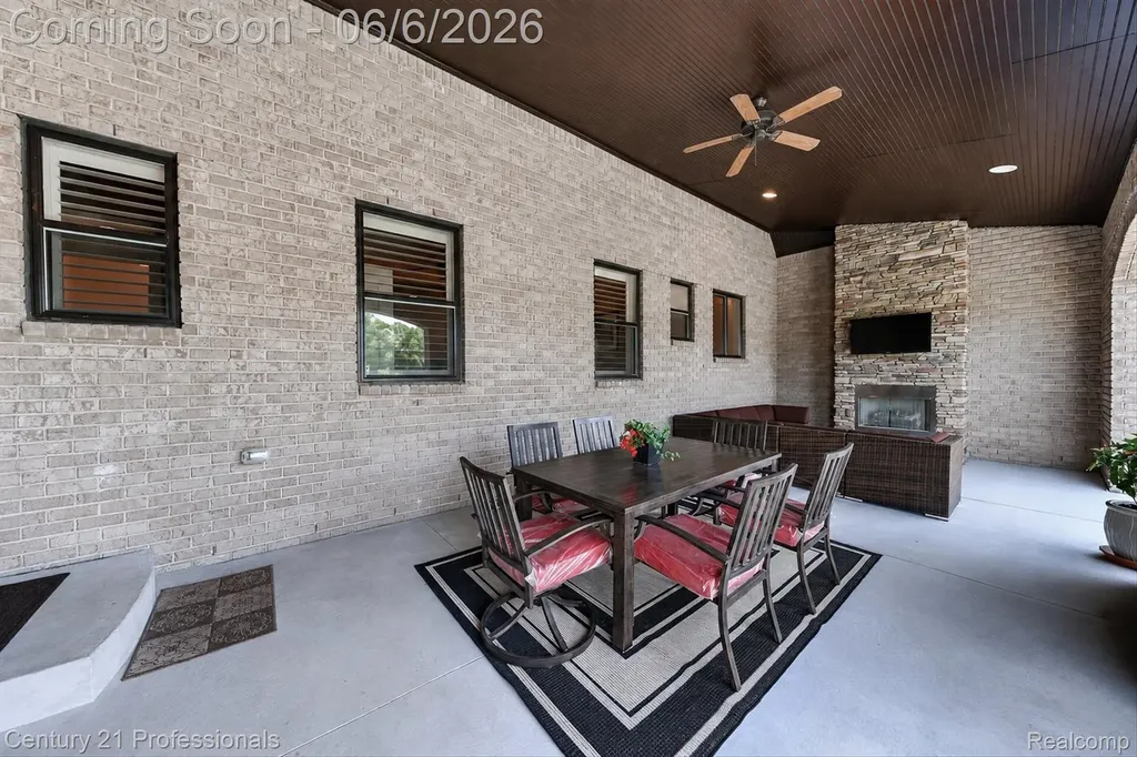 2212 Heidi Drive Addison Township MI 48370