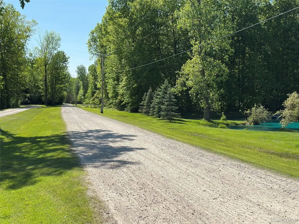 4233 State Road Fort Gratiot Charter Township MI 48059