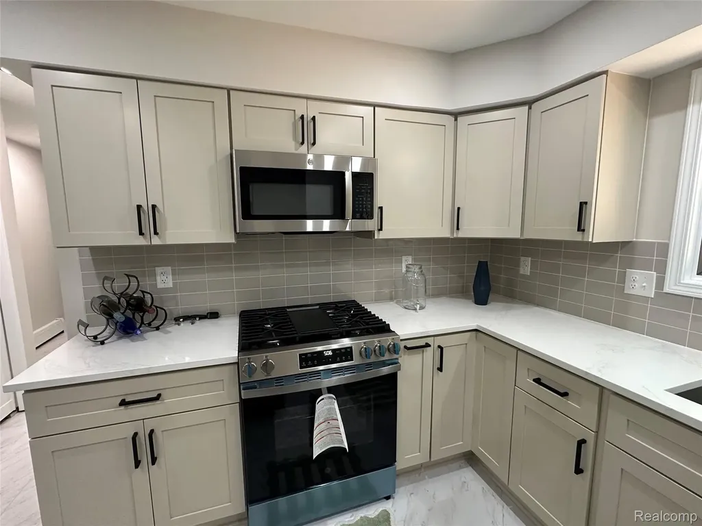 4233 State Road Fort Gratiot Charter Township MI 48059