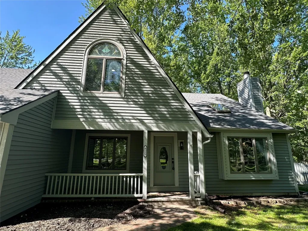 4233 State Road Fort Gratiot Charter Township MI 48059